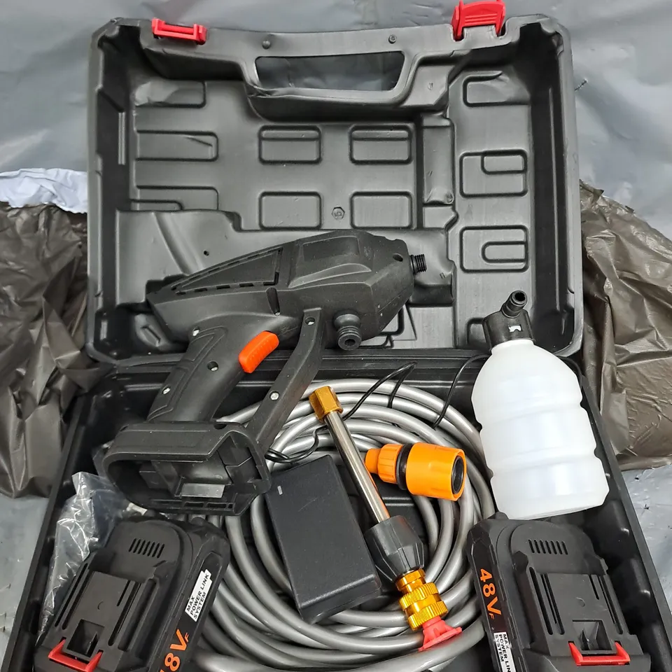 PORTABLE BATTERY POWERED PRESSURE WASHER UNIT 
