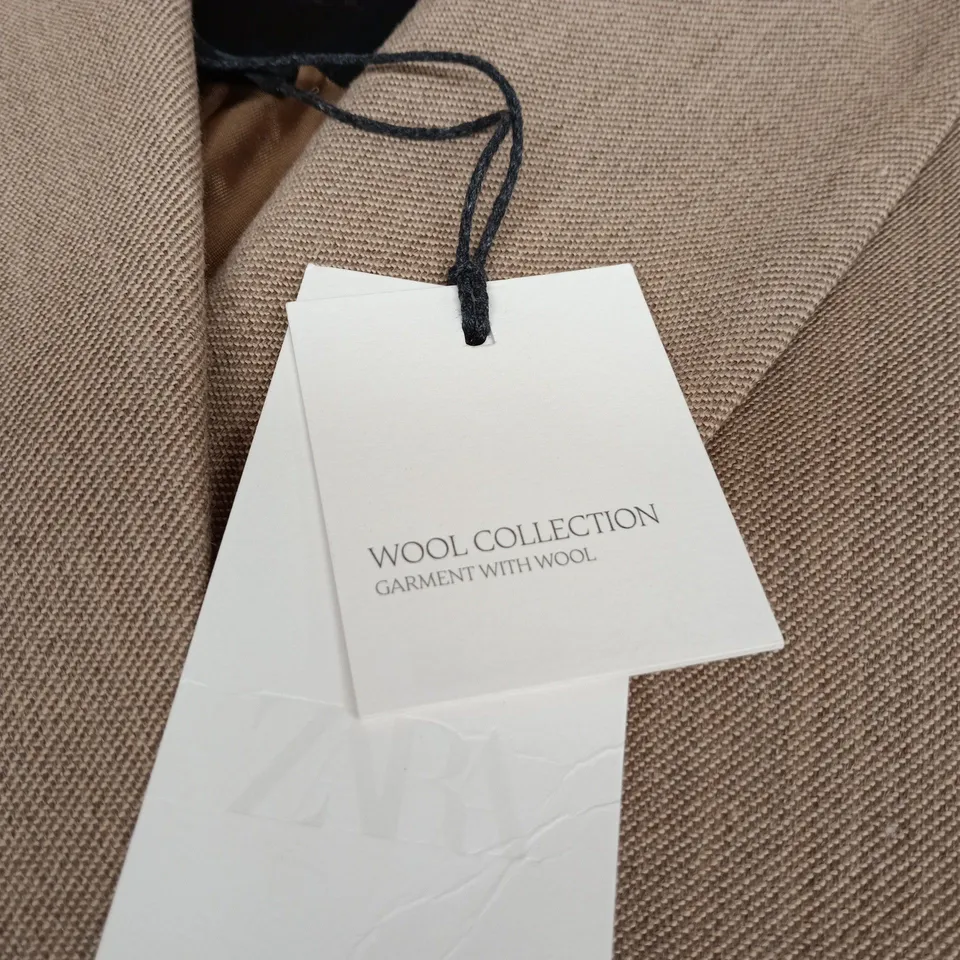 ZARA WOOL COLLECTION WOOL SUIT– BEIGE JACKET AND TROUSERS MEDIUM