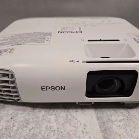 EPSON EB-X27 HDMI PROJECTOR