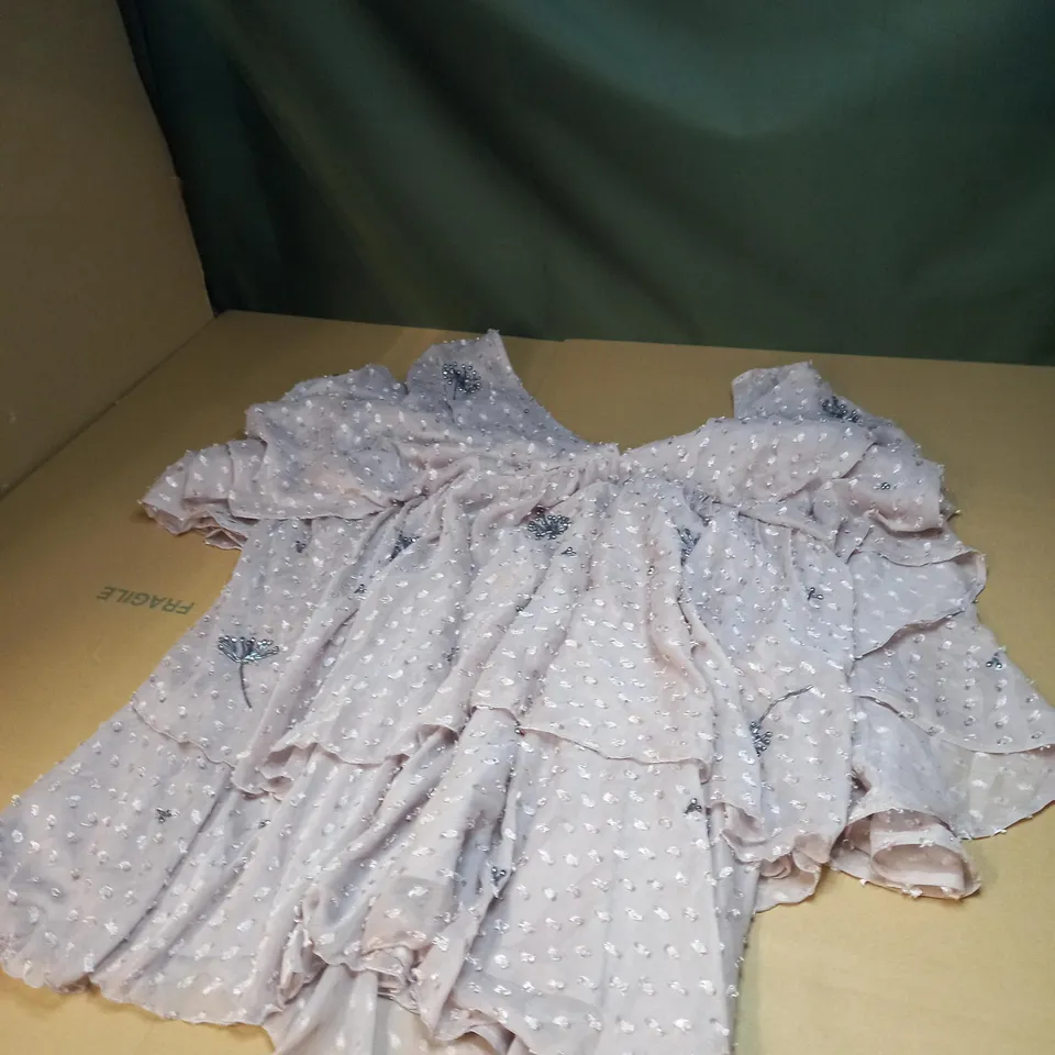 WOMENS TIERED DOBBY MINI DRESS SIZE 18