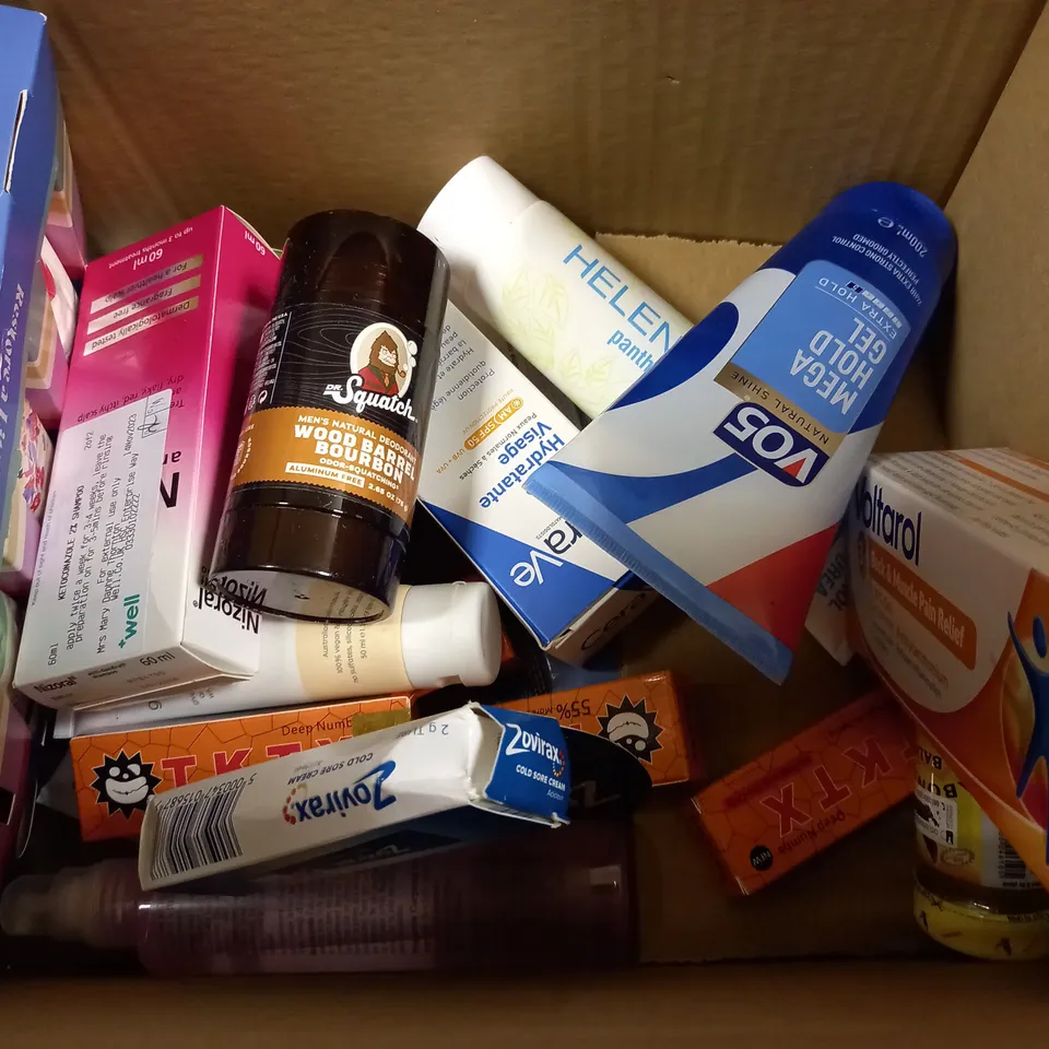 BOX OF APPROXIMATELY 20 ASSORTED COSMETICS TO INCLUDE VO5 GEL, JOULES HAND CREAM, VOLTAROL PAIN RELEIF ETC
