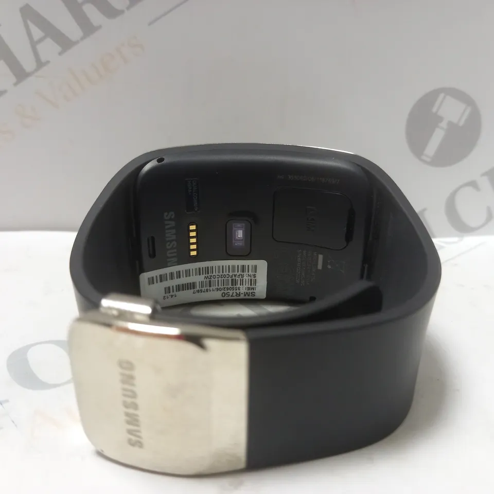 SAMSUNG GEAR S SMARTWATCH