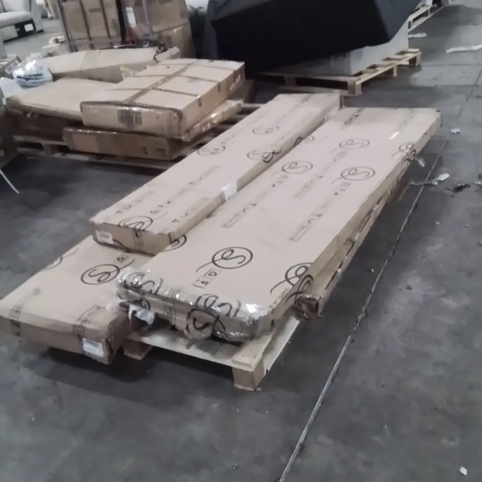 BOXED CASCIO 6 DOOR WARDROBE (4 BOXES)