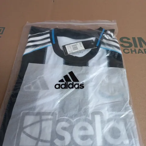 ADIDAS NEWCASTLE UNITED FC 2025/26 HOME SHIRT SIZE 4XL