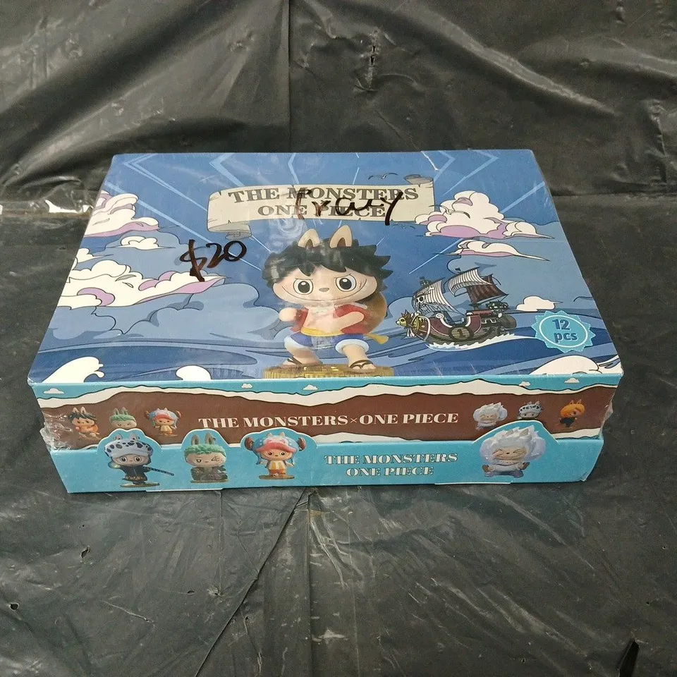 THE MONSTERS ONE PIECE 12 PIECE 