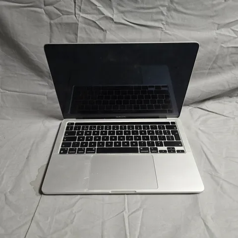 APPLE MACBOOK PRO 13-INCH (A2338) SILVER