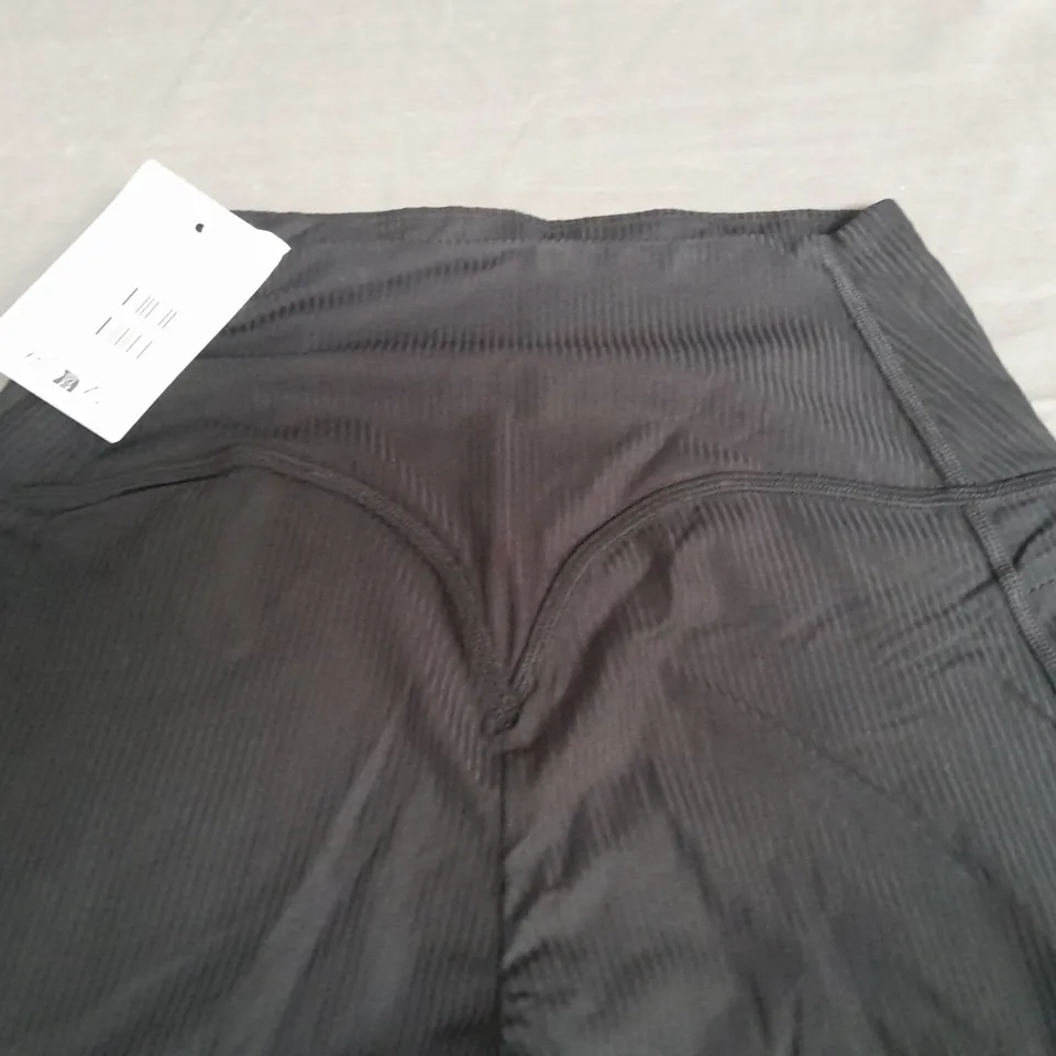 GYMSHARK RIBBED LEGGINGS IN BLACK - S BODY FIT