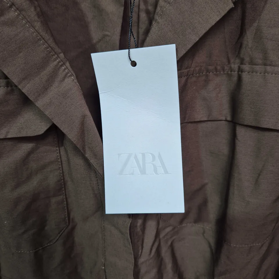 ZARA WOMEN’S BELTED LONG COAT IN BROWN – CARGO/UTILITY STYLE. SMALL