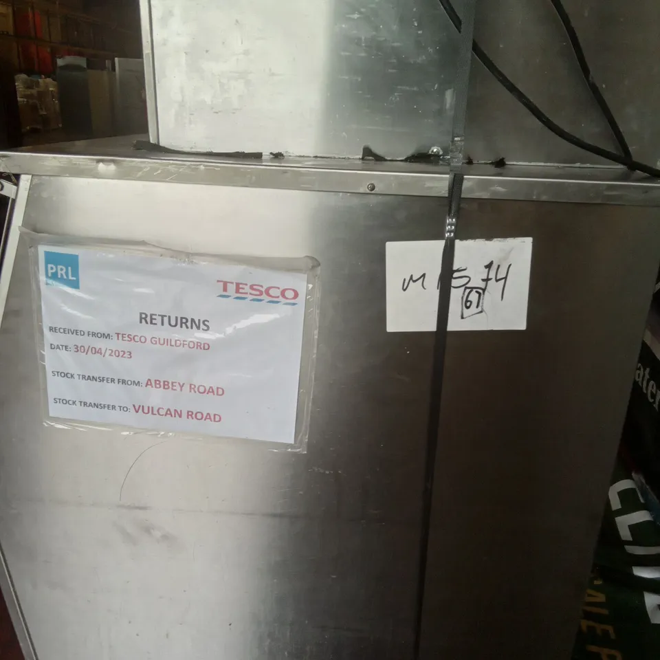 COMMERCIAL FOLLETT ICE MAKER WITH VENTILATION 