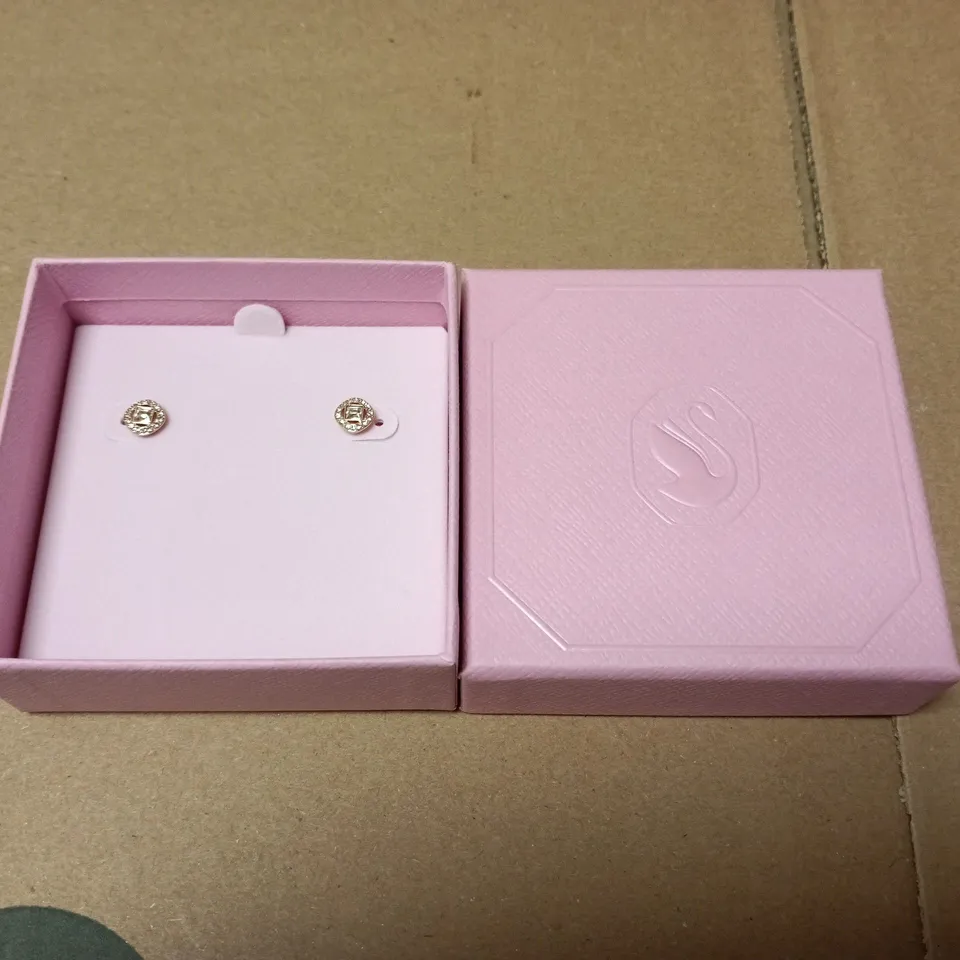 BOXED SWAROVSKI STUD EARRINGS ROSE GOLD TONE & CRYSTALS SQUARE SHAPED 