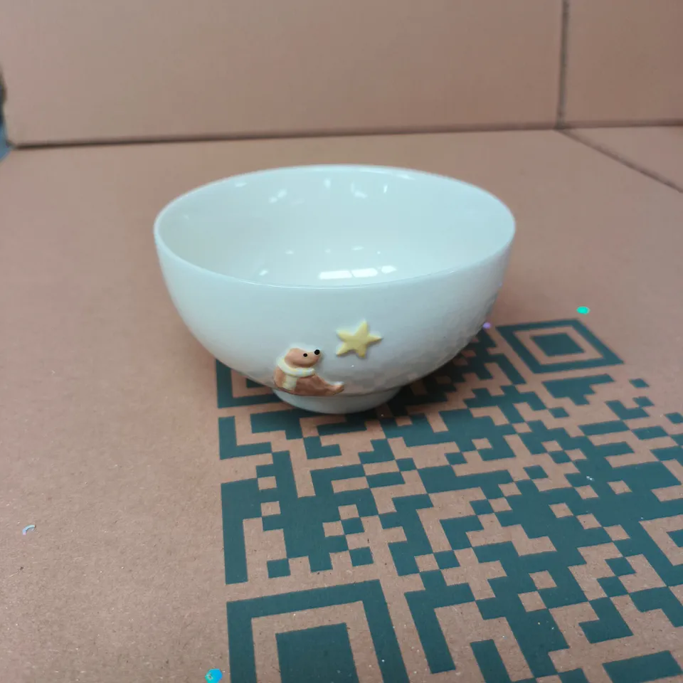 APPROXIMATELY 36 GISELA GRAHAM CERAMIC BOWLS WITH TEDDY BEAR AND STAR DESIGN