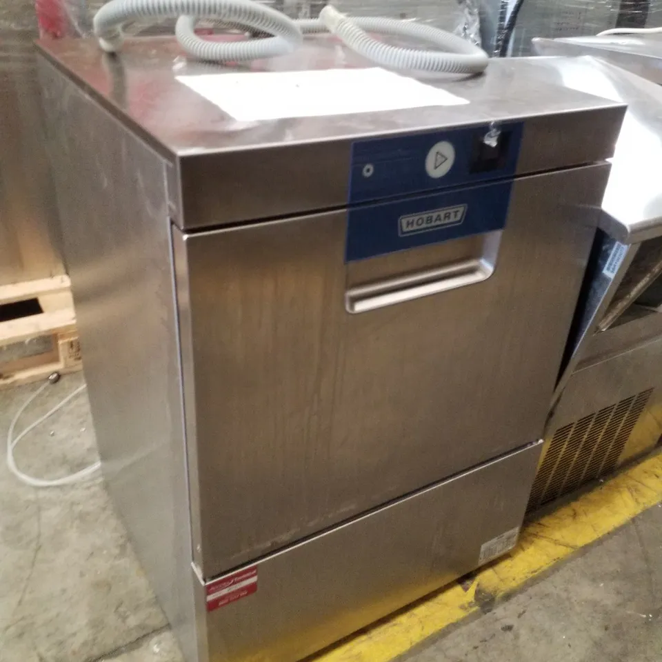HOBART FXS-10B 18 PLATE UNDERCOUNTER DISHWASHER