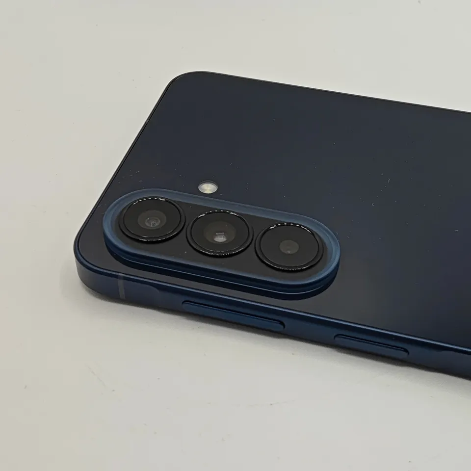 BOXED SAMSUNG GALAXY A57 5G 8GB/256GB IN AWESOME NAVY - SM-A576B