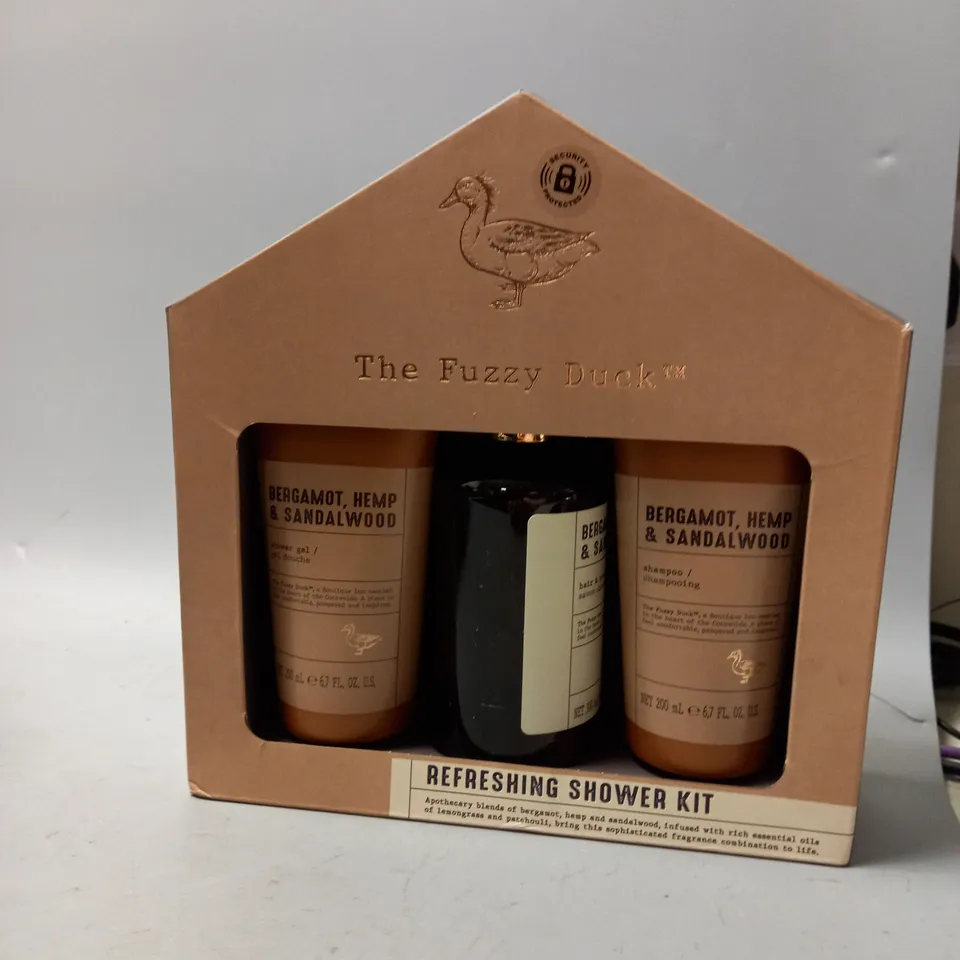 THE FUZZY DUCK REFRESHING SHOWER KIT