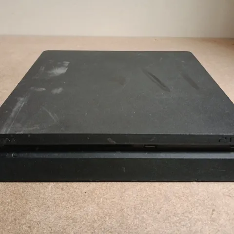 SONY CUH-2216A PLAYSTATION 4 SLIM 500GB GAMES CONSOLE