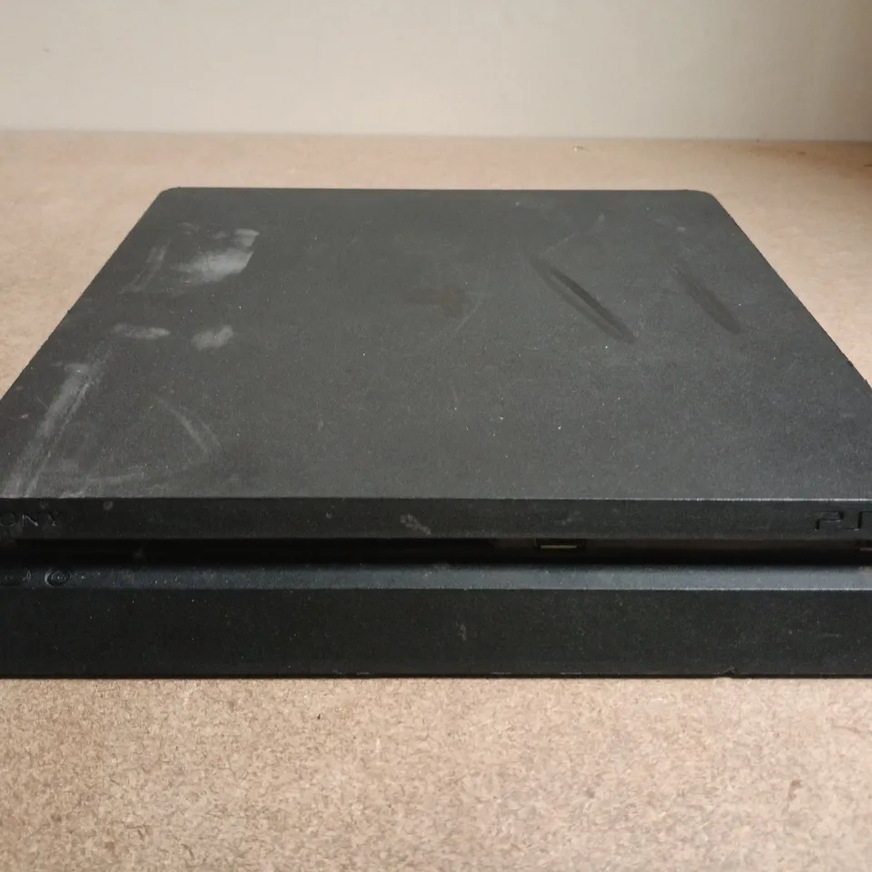 SONY CUH-2216A PLAYSTATION 4 SLIM 500GB GAMES CONSOLE