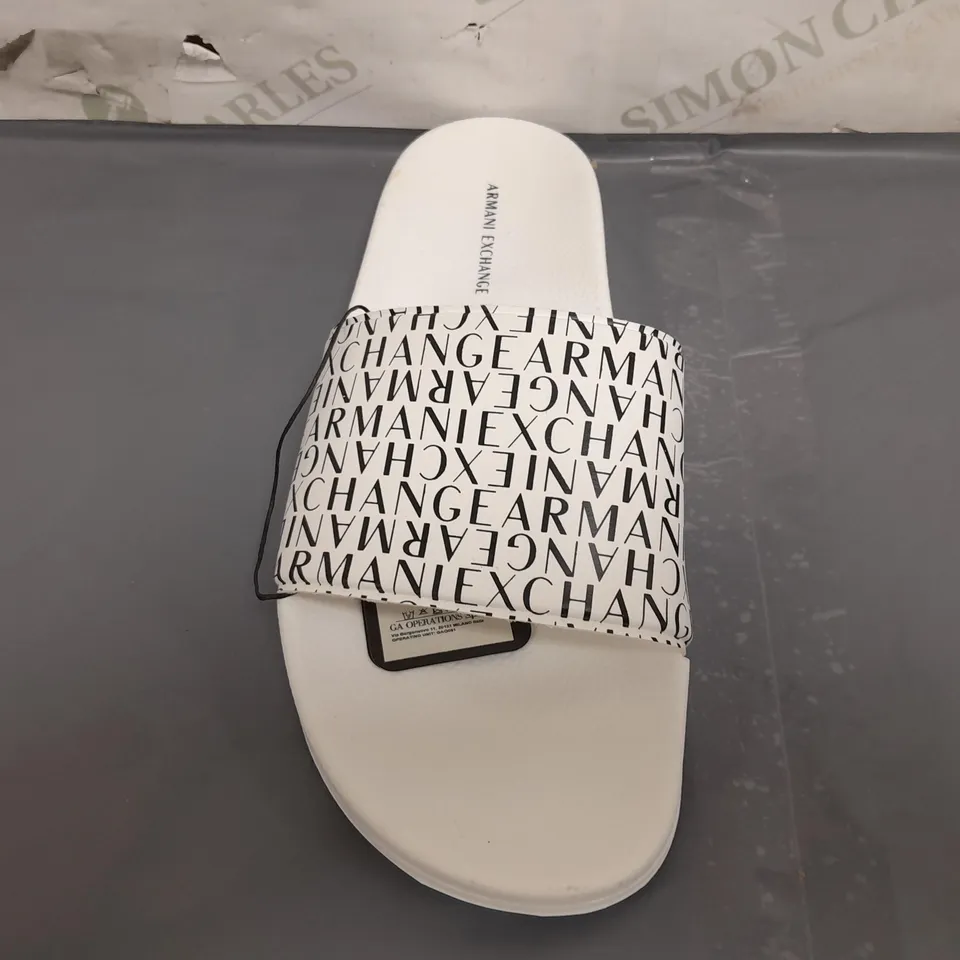 BOXED PAIR OF ARMANI EXCHANGE SLIDERS IN WHITE UK SIZE 7