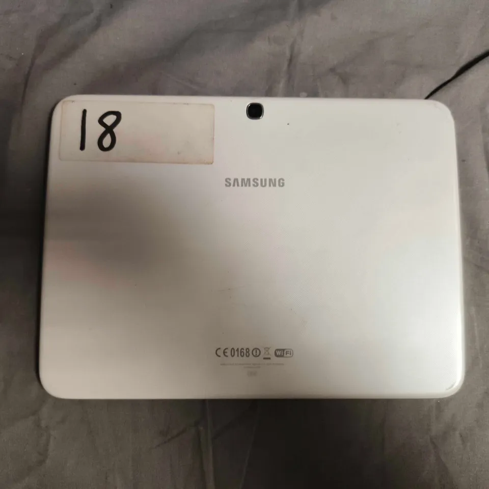 SAMSUNG TABLET – WHITE
