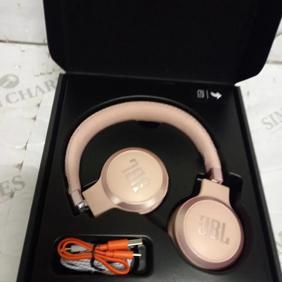 JBL LIVE 460NC HEADPHONES