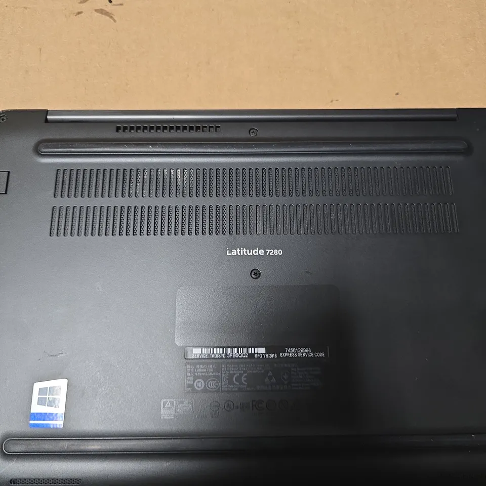 DELL LATITUDE 7280 LAPTOP - I5-6300U, 8GB RAM, 128GB SSD, 12.5IN DISPLAY, UK KEYBOARD