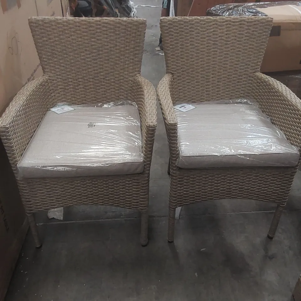 SET OF 2 TRUGARDEN RATTAN GARDEN DINING CHAIRS