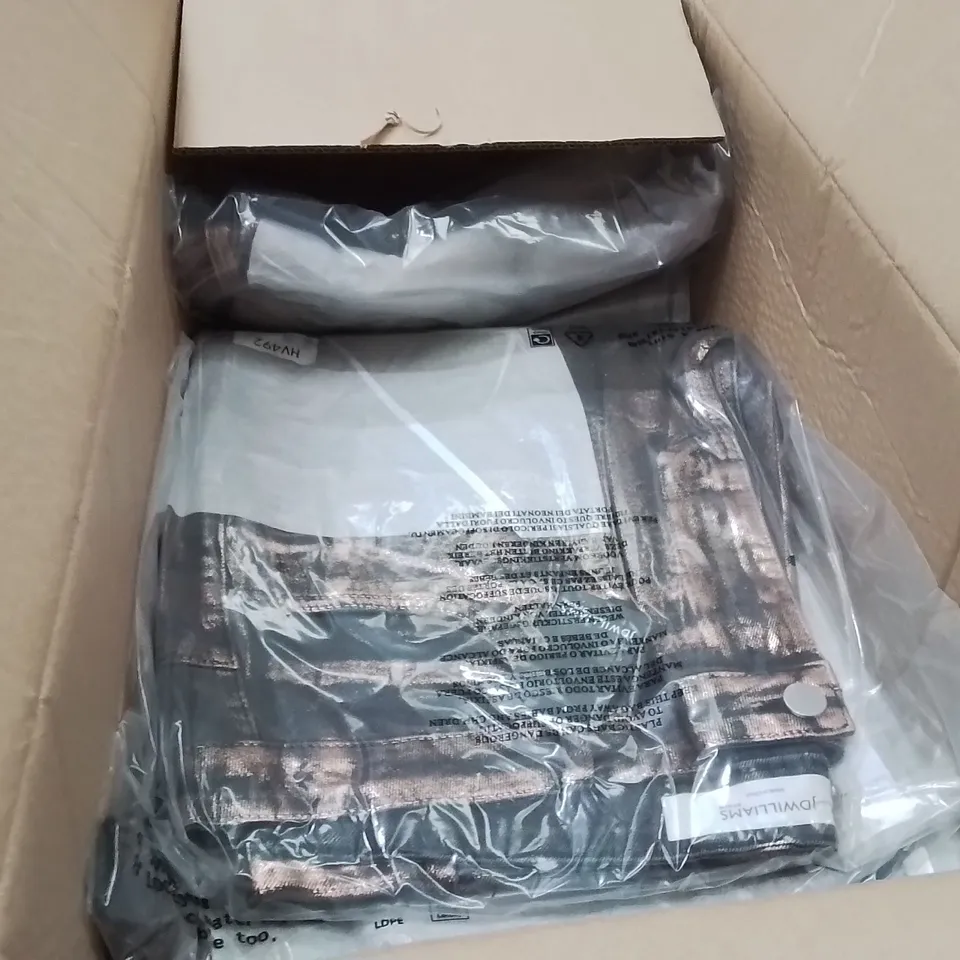 BOXED BRAND NEW APPROXIMATELY 9 JD WILLIAMS METALLIC JEANS COPPER SIZE 22