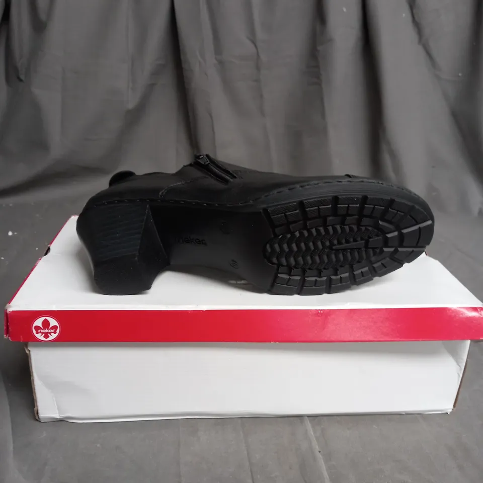 BOXED PAIR OF RIEKER SHOE BOOTS IN BLACK UK SIZE 6.5