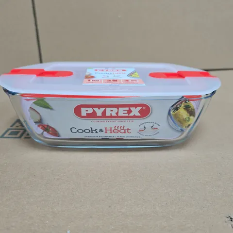 PYREX COOK & HEAT GLASS STORAGE CONTAINER WITH CLIP-LID