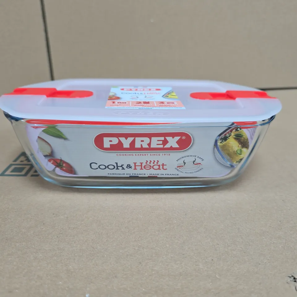 PYREX COOK & HEAT GLASS STORAGE CONTAINER WITH CLIP-LID
