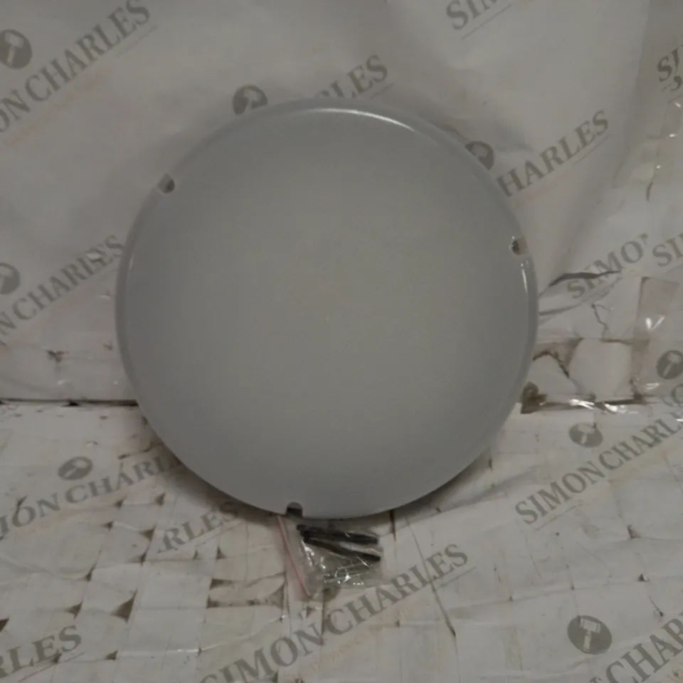 LOT OF 6 BRAND NEW 20W LED CEILING LIGHT BULKHEAD 6K (20016)