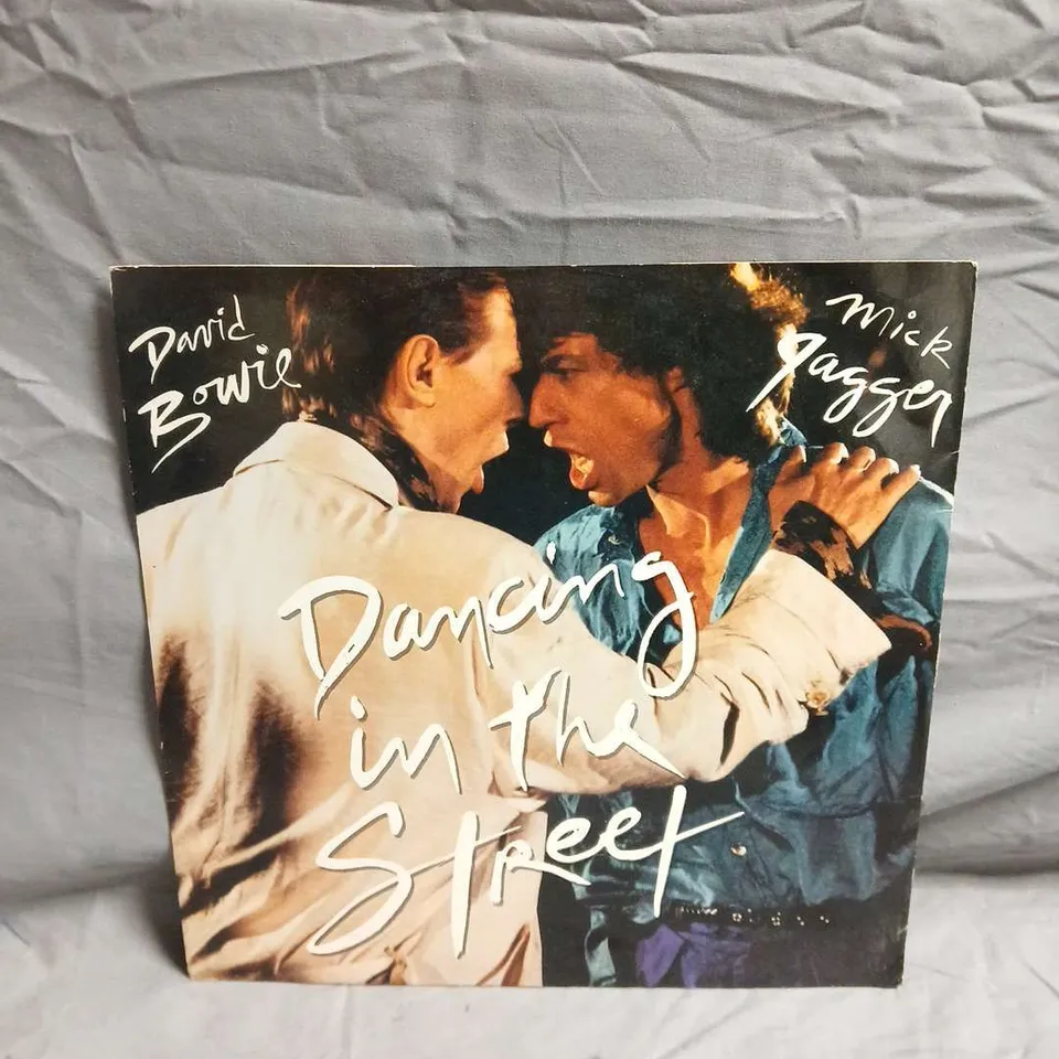DANCING IN THE STREET – DAVID BOWIE & MICK JAGGER (12-INCH VINYL SINGLE)
