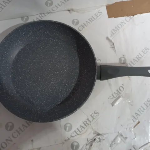 BLACKMOORE PAN