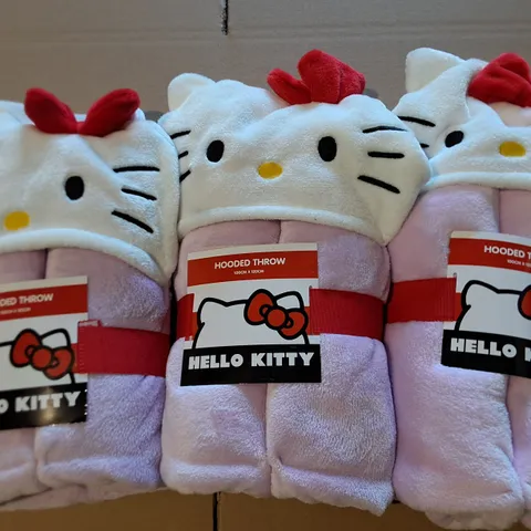 LOT OF APPROXIMATELY 20 HELLO KITTY HOODED THROWS