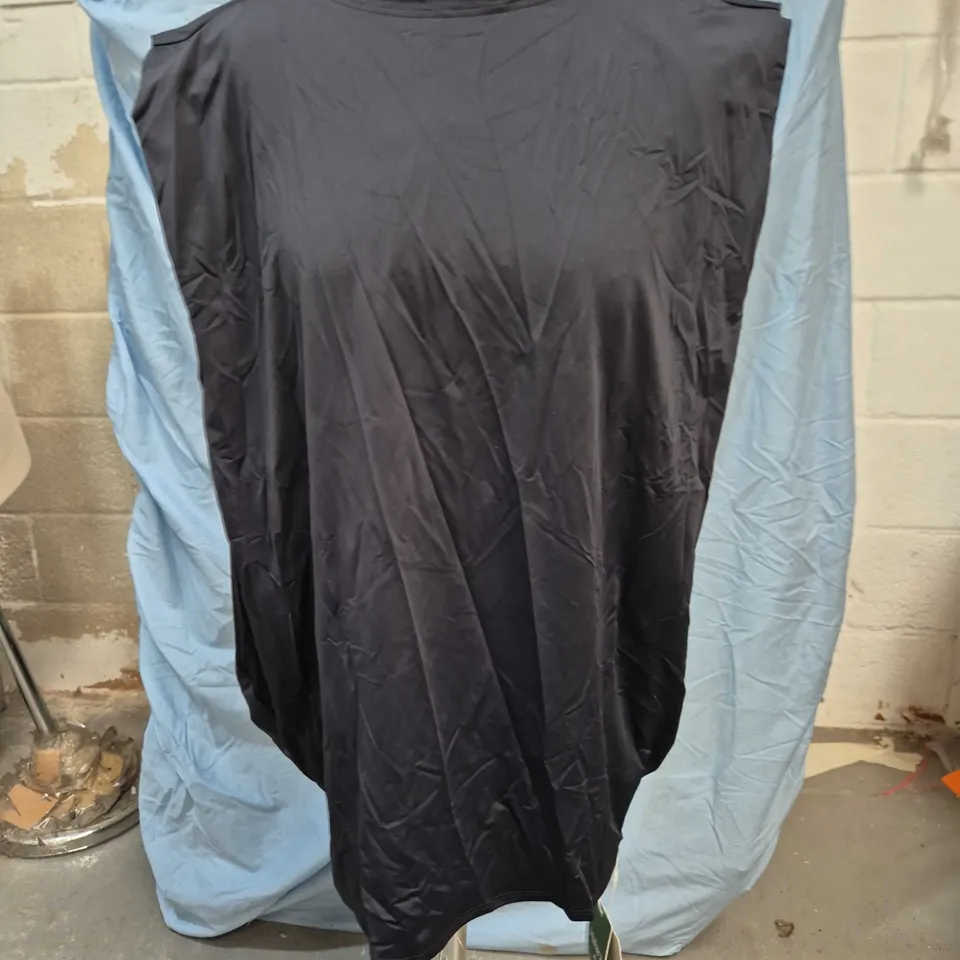 HALARA BLACK GARMENT, SIZE XL