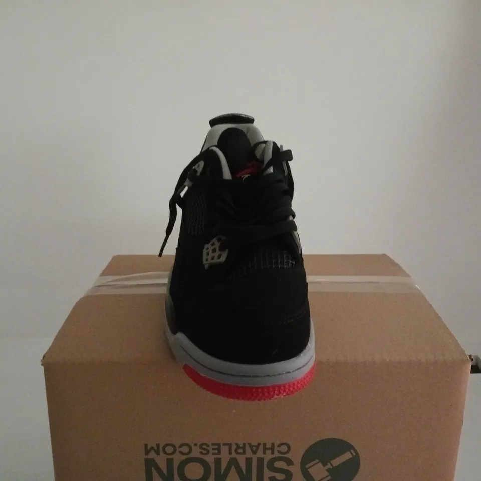 NIKE AIR BLACK/GREY/RED TRAINERS UK 8.5
