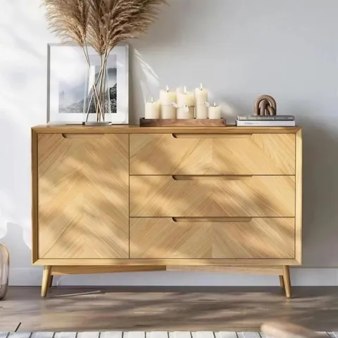 BOXED VALENCIA HERRINGBONE SMALL SIDEBOARD - 1 DOOR - OAK-105CM