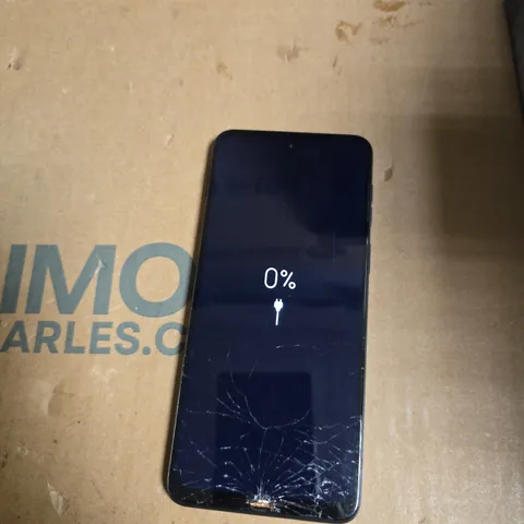 MOTOROLA SMARTPHONE – BLACK, CRACKED SCREEN 