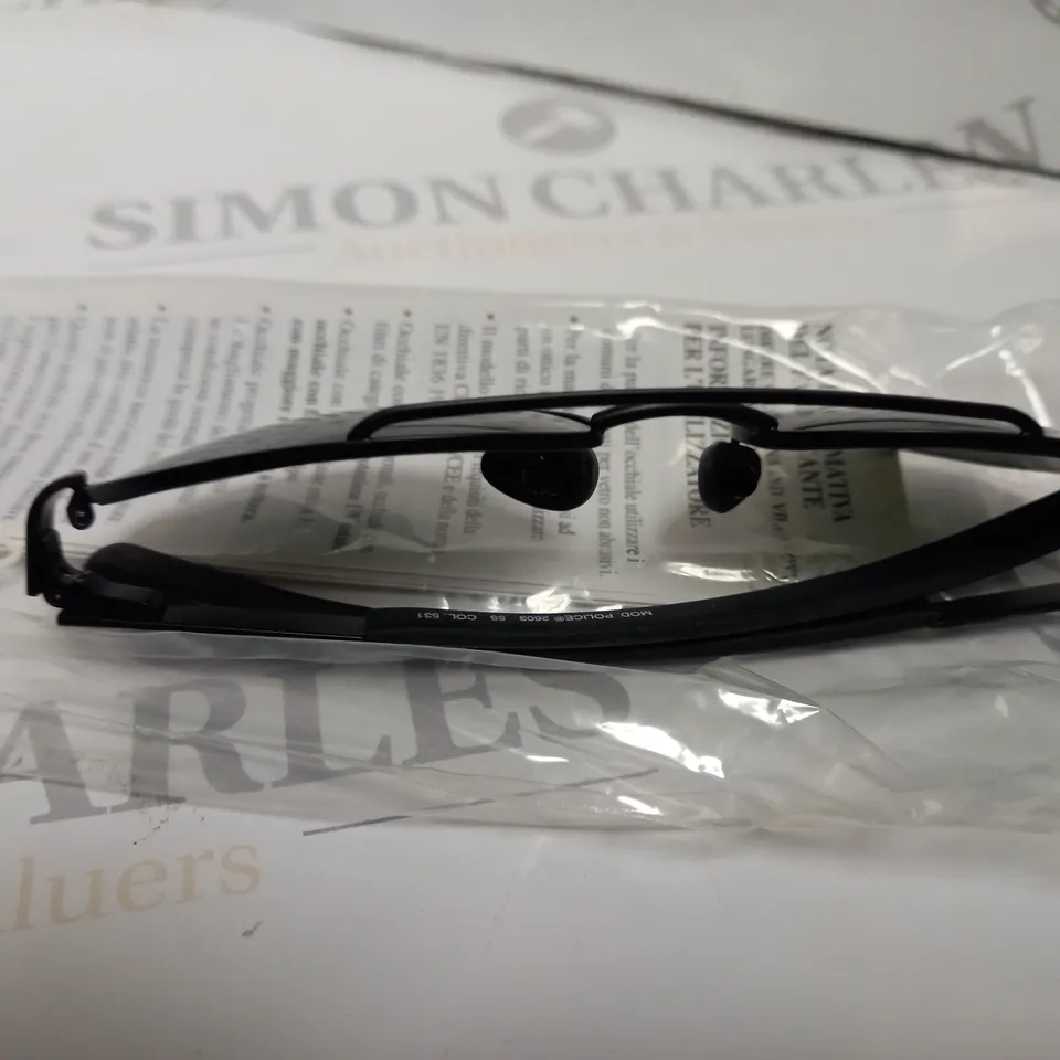 APPROXIMATELY 17 DIERRE POLICE SUNGLASSES (9 SILVER, 8 BLUE)