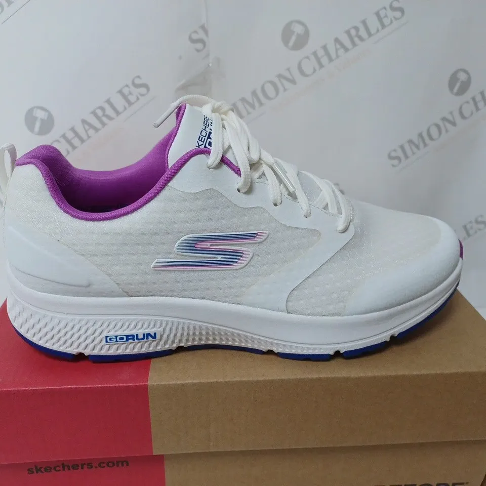 SKECHERS GO RUN TRAINERS WHITE SIZE 5.5