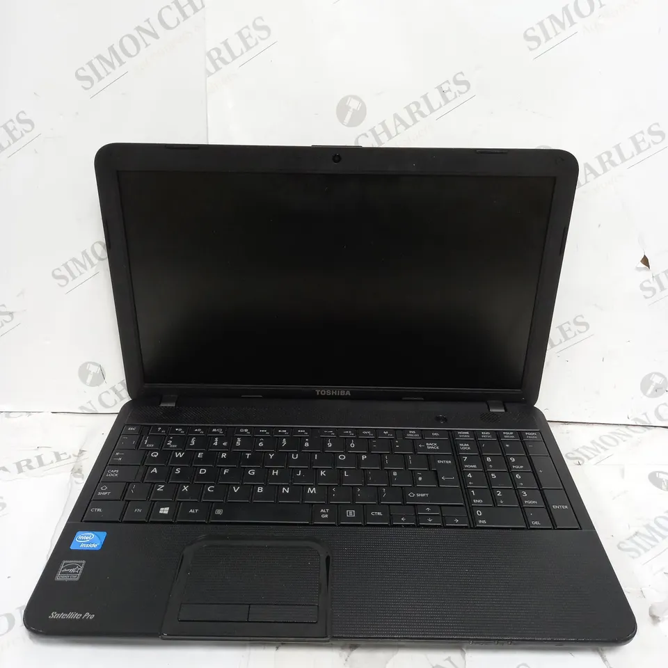 TOSHIBA SATEILLTE PRO C850-1CW LAPTOP