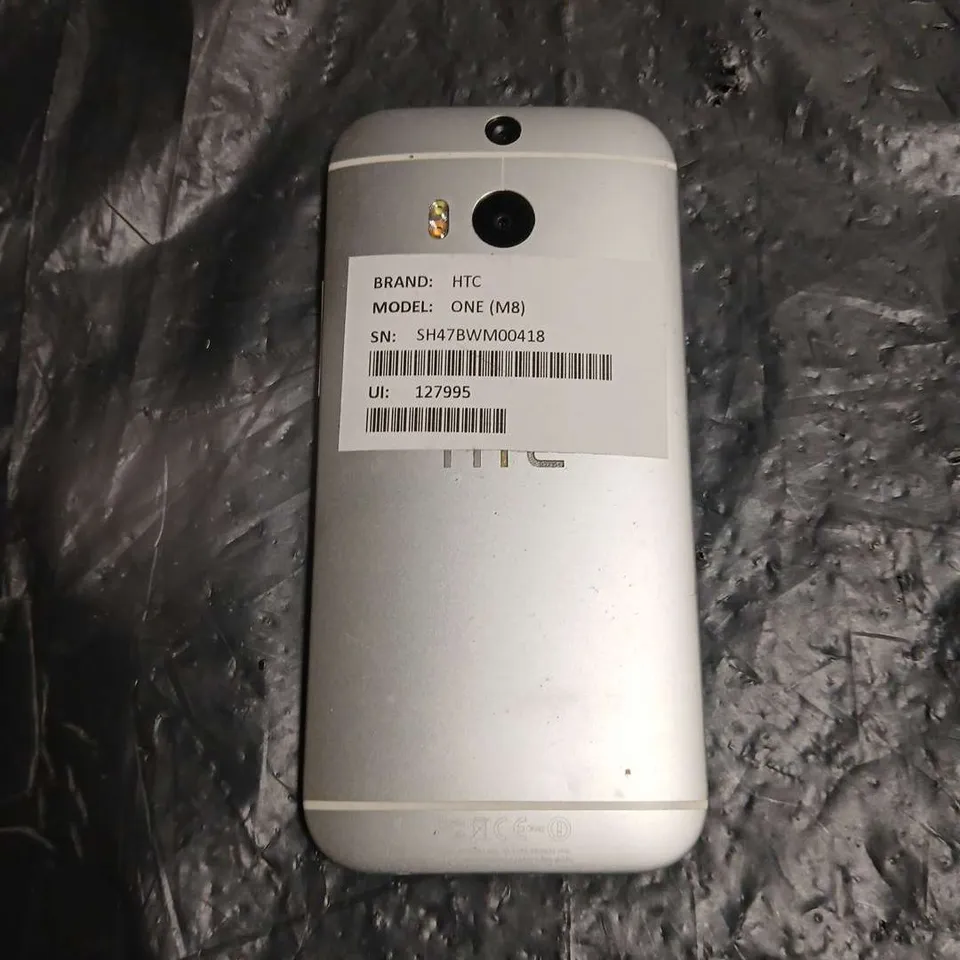 HTC ONE (M8) SMARTPHONE – WHITE/SILVER