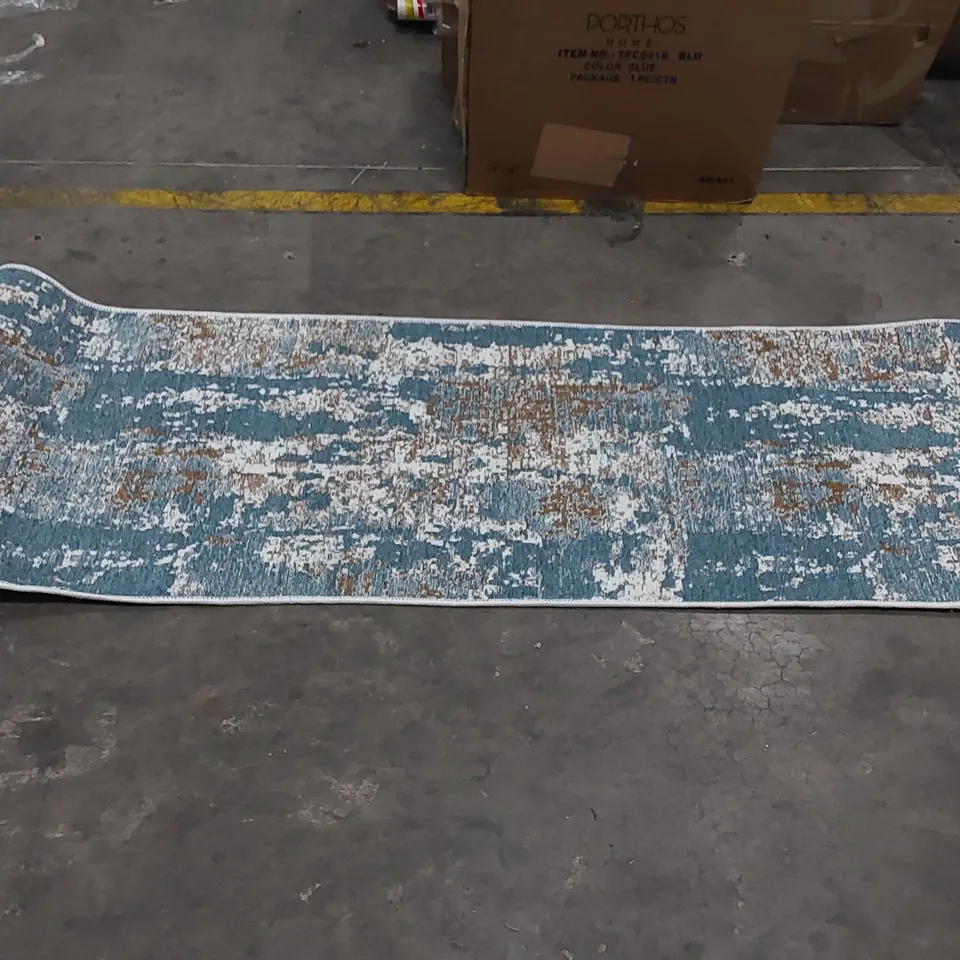 NK02 DISTORTION BEIGE/BLUE RUNNER RUG // SIZE: 75 X 300cm