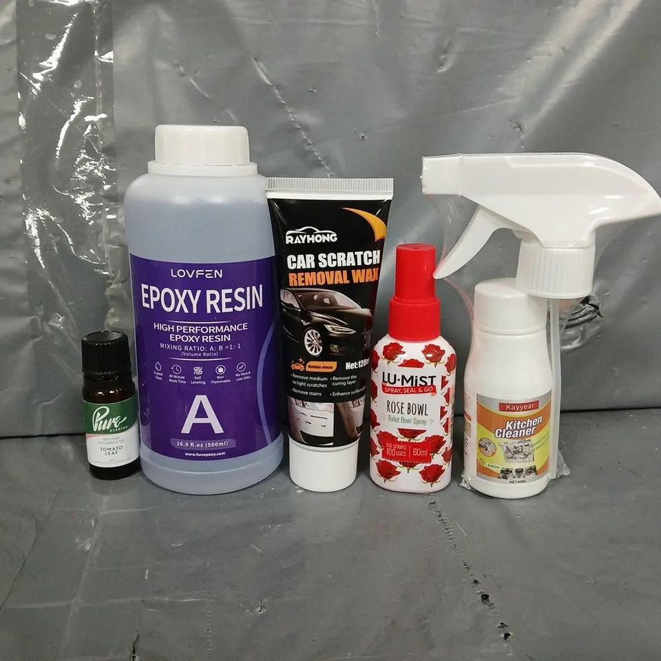 APPROXIMATELY 12 ASSORTED ITEMS TO INCLUDE - KITCHEN CLEANER , CAR SCRATCH REMOVAL WAX , EXPOY RESIN ETC