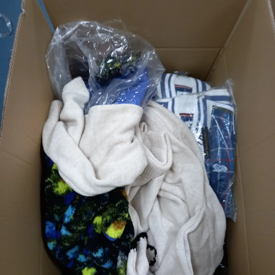 BOX OF ASSORTED CLOTHING ITEMS TO INCLUDE JACKETS, JUMPERS, TRACK PANTS ETC