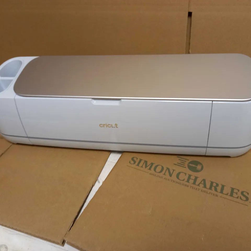 CRICUT MAKER 3 