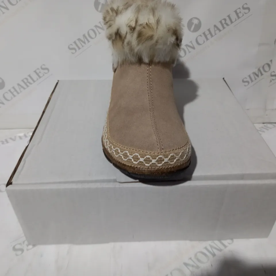 BOXED PAIR OF EARTH ORIGINS EMMALYN BEIGE BOOTIES - SIZE 5
