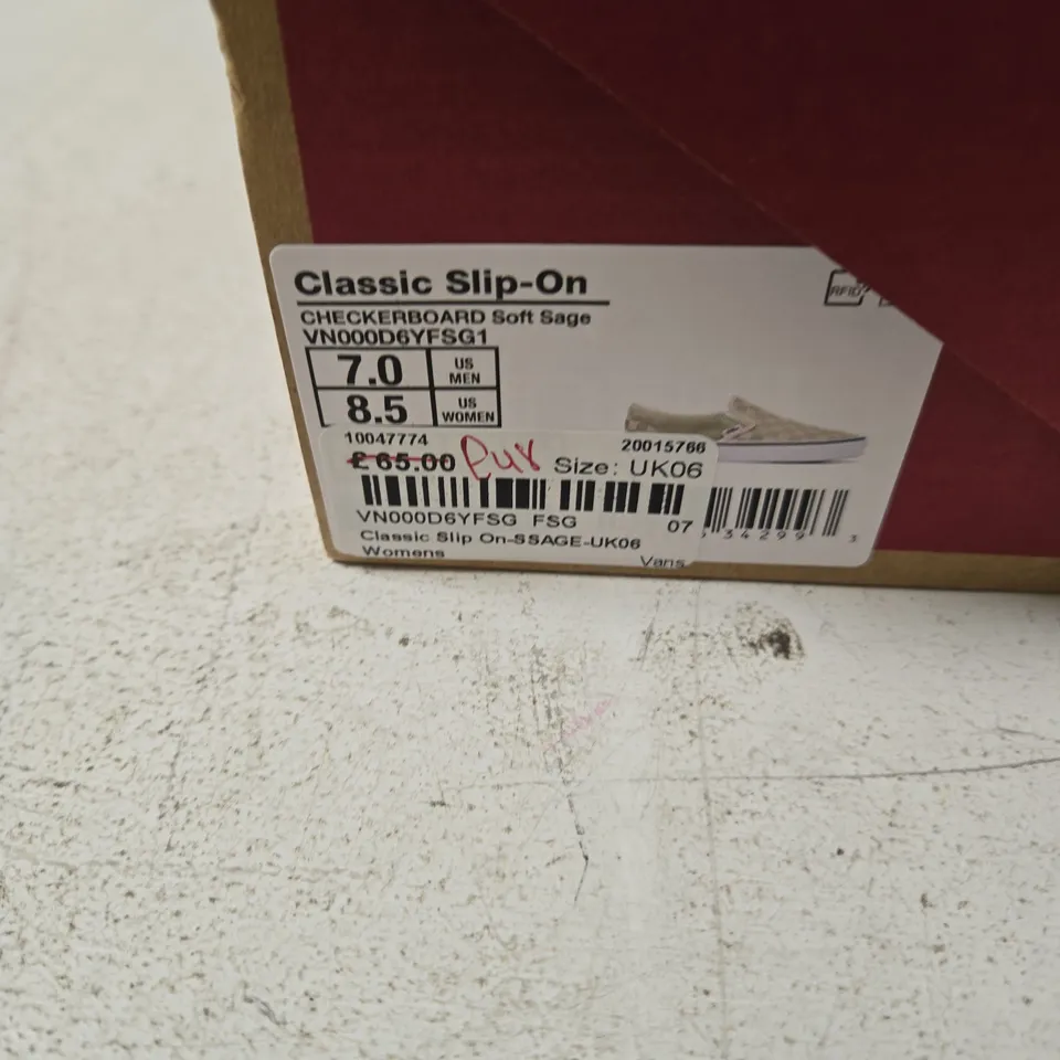 VANS CLASSIC SLIP-ON SHOES – CHECKERBOARD SOFT SAGE, UK 6 (MEN'S)