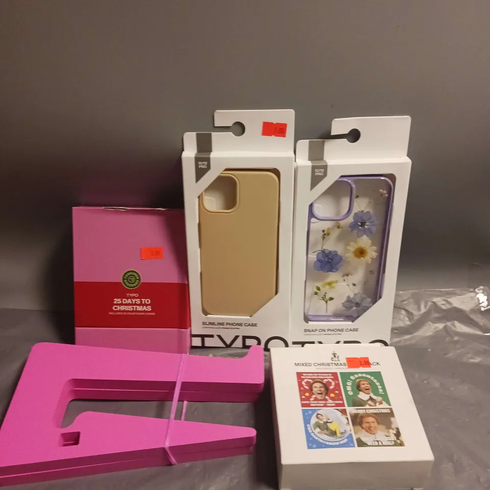 MEDIUM BOX OF APPROXIMATELY 20 ASSORTED HOUSEHOLD ITEMS TO INCLUDE PHONE CASES, CHRISTMAS CARDS AND DOG HARNESS