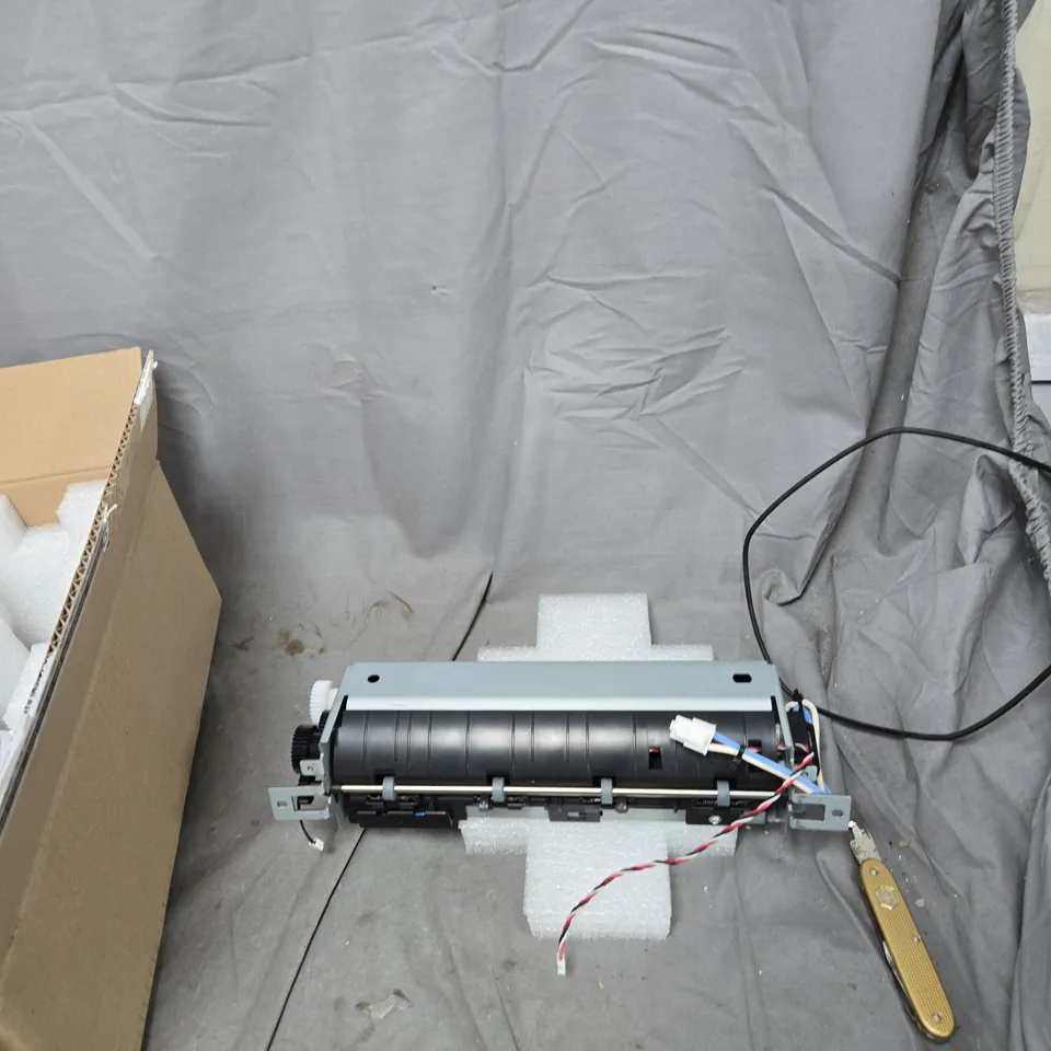 LASER PRINTER FUSER / ROLLER ASSEMBLY – 230V (COM-PRINT)