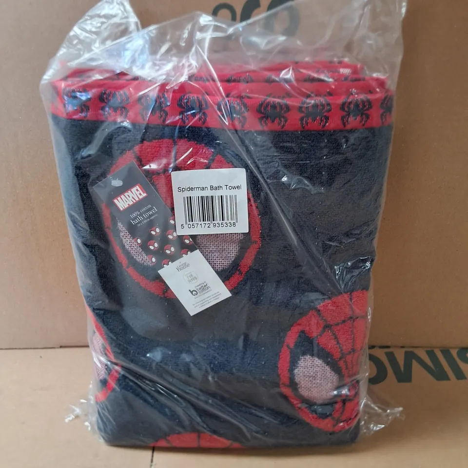 BOX OF APPROXIMATELY 6 BRAND NEW SEALED MARVEL SPIDERMAN BATH TOWEL 